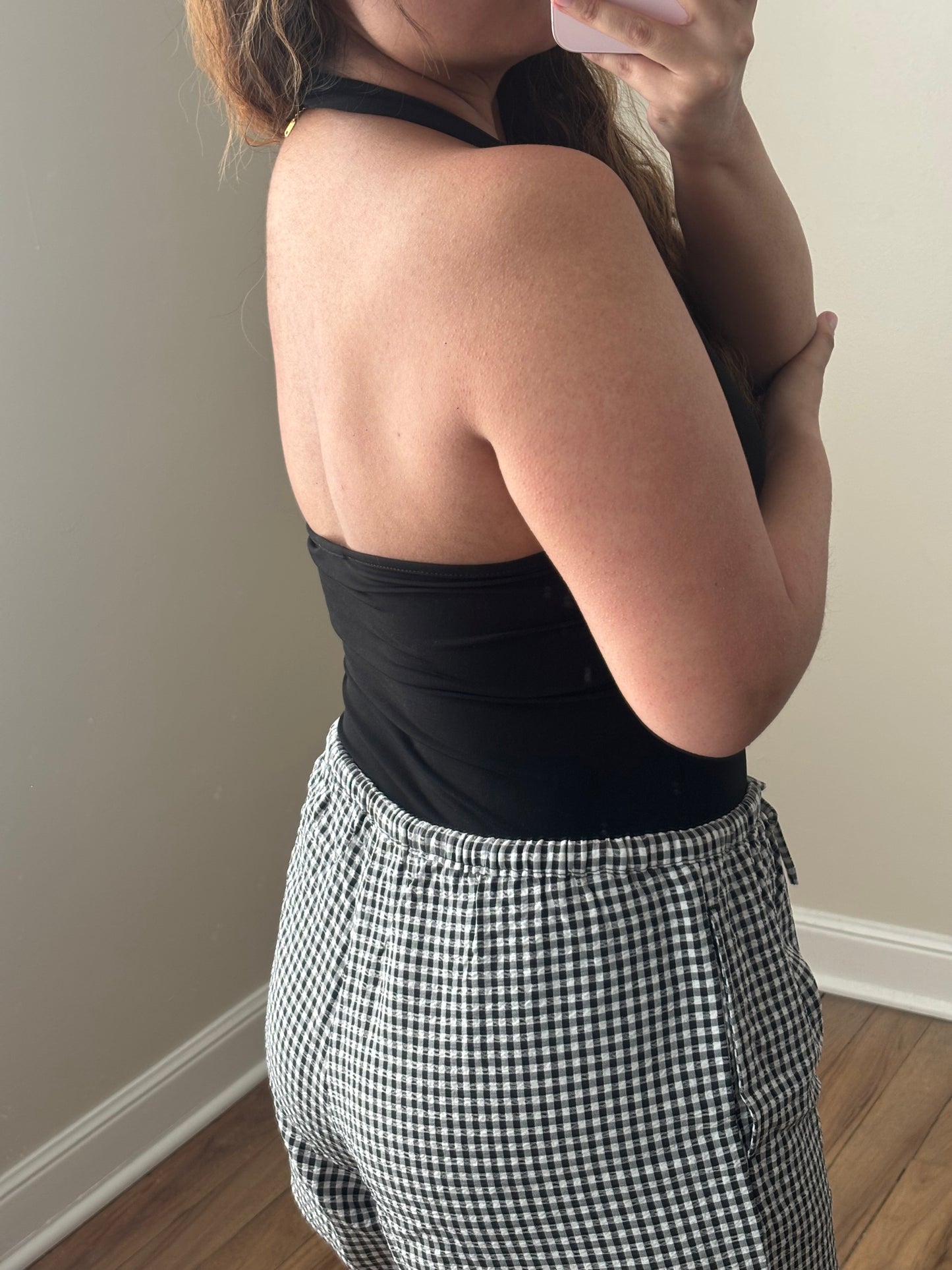 BLACK HALTER TOP